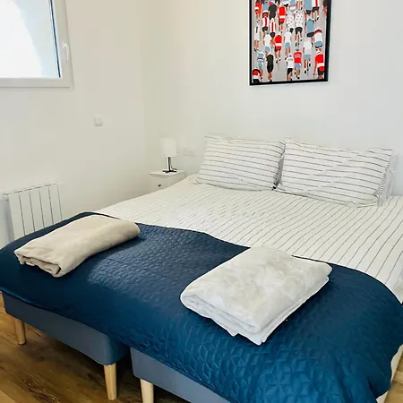 Le Vieux Bourg 5, Spacious 1 Bed Apartment, Bourg Centre *